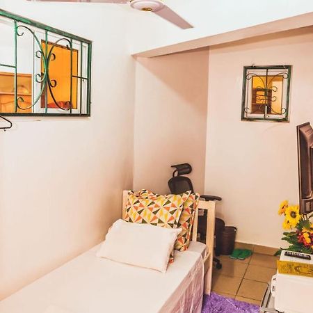 Beach Front Studio Apartment Nyali Beach Екстериор снимка