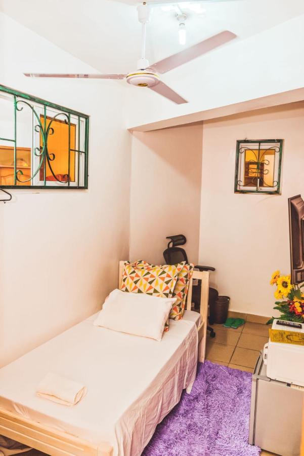 Beach Front Studio Apartment Nyali Beach Екстериор снимка